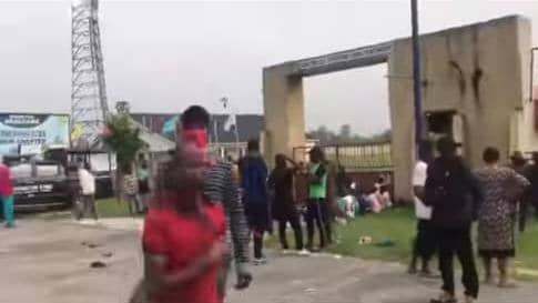 Police, youths clash In Port/Harcourt